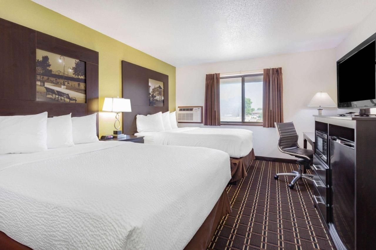 Super 8 By Wyndham La Crosse Hotel Kültér fotó