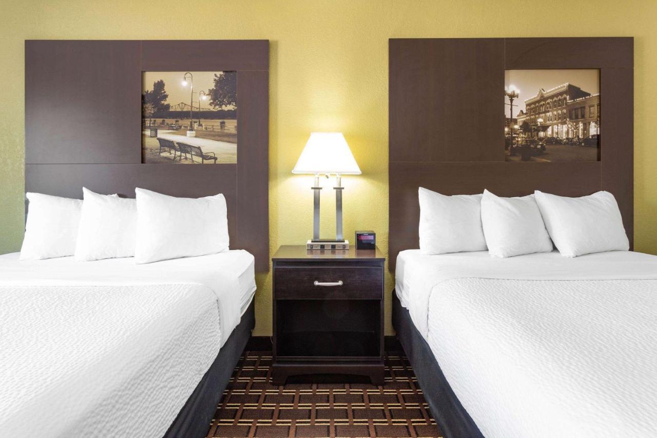 Super 8 By Wyndham La Crosse Hotel Kültér fotó